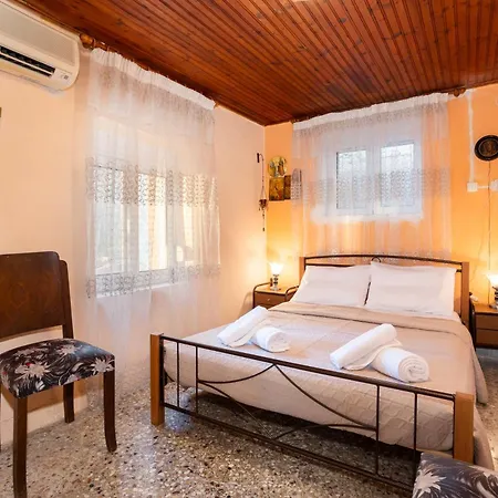 Sunset Retreat With Panoramic Sea Views Apartment *